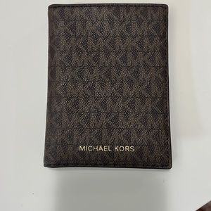 Michael Kors passport cover